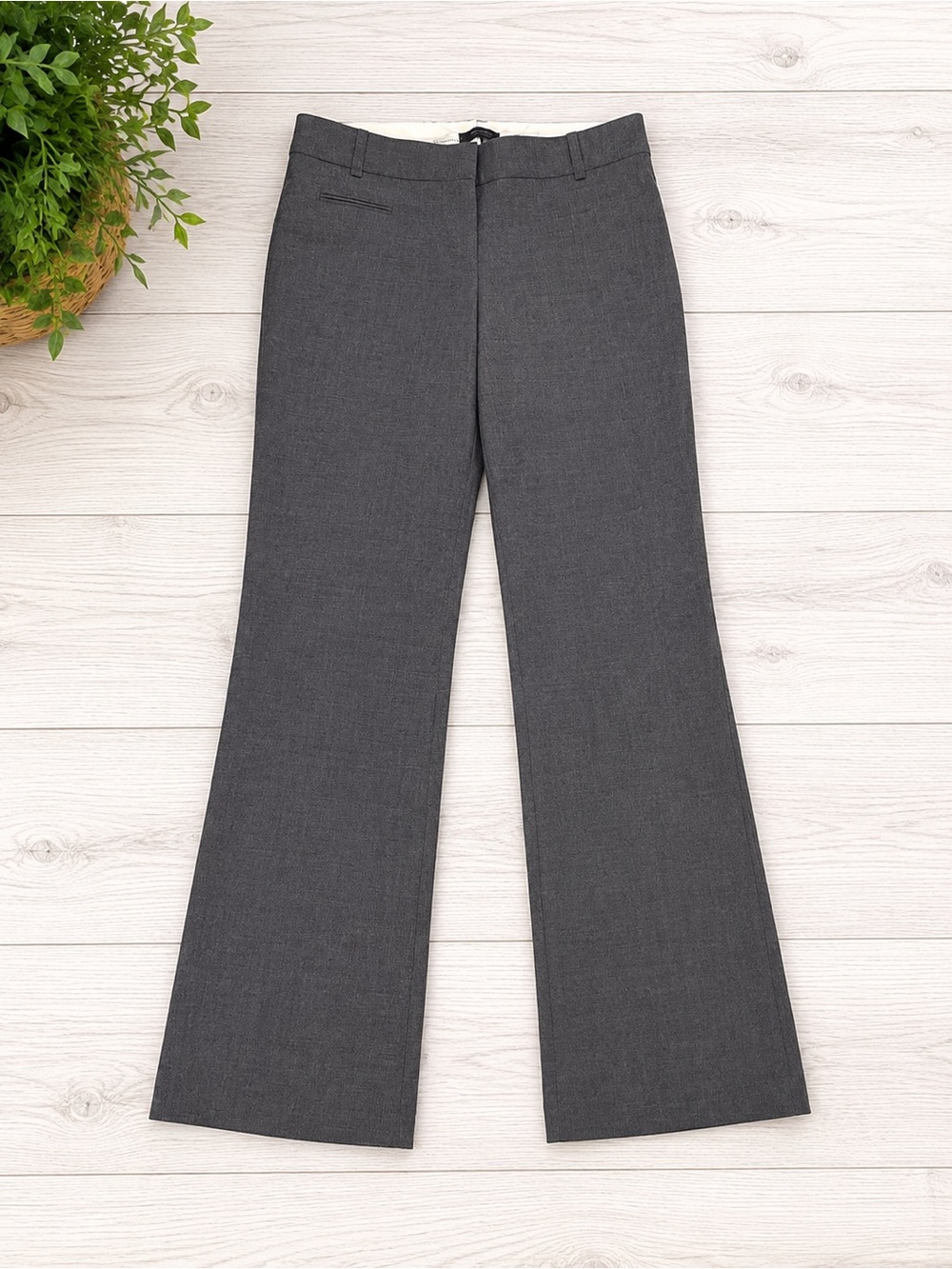BCBGMAXAZRIA Gray Bootcut Dress Pants Women’s Size 2 Career Office